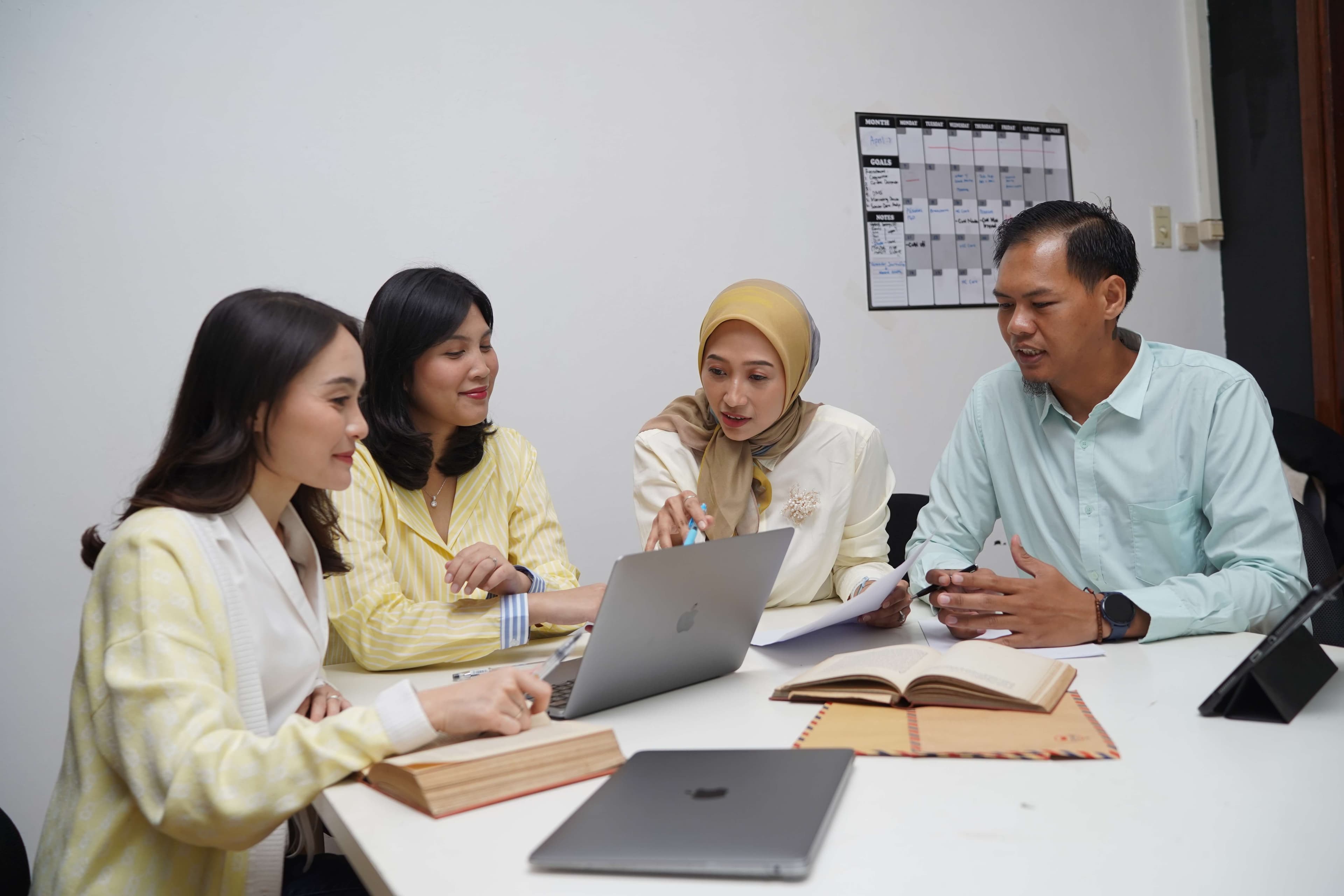 HumanBright Professional Team